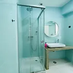 Heart Hostel *
